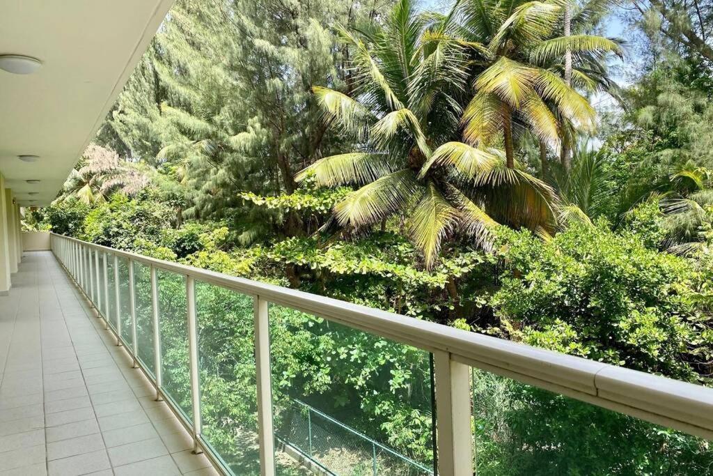 Апартаменты Grand Bay Beach Club, Рио-Гранде Экстерьер фото